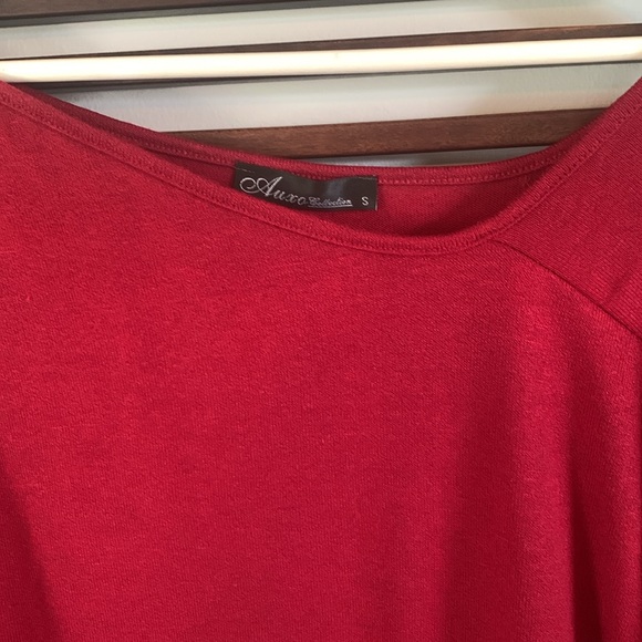 Auxo Collection sweater - Picture 2 of 9